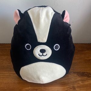 Squishmallows Stuffed/plush animal. Skyler the Skunk. 2019.